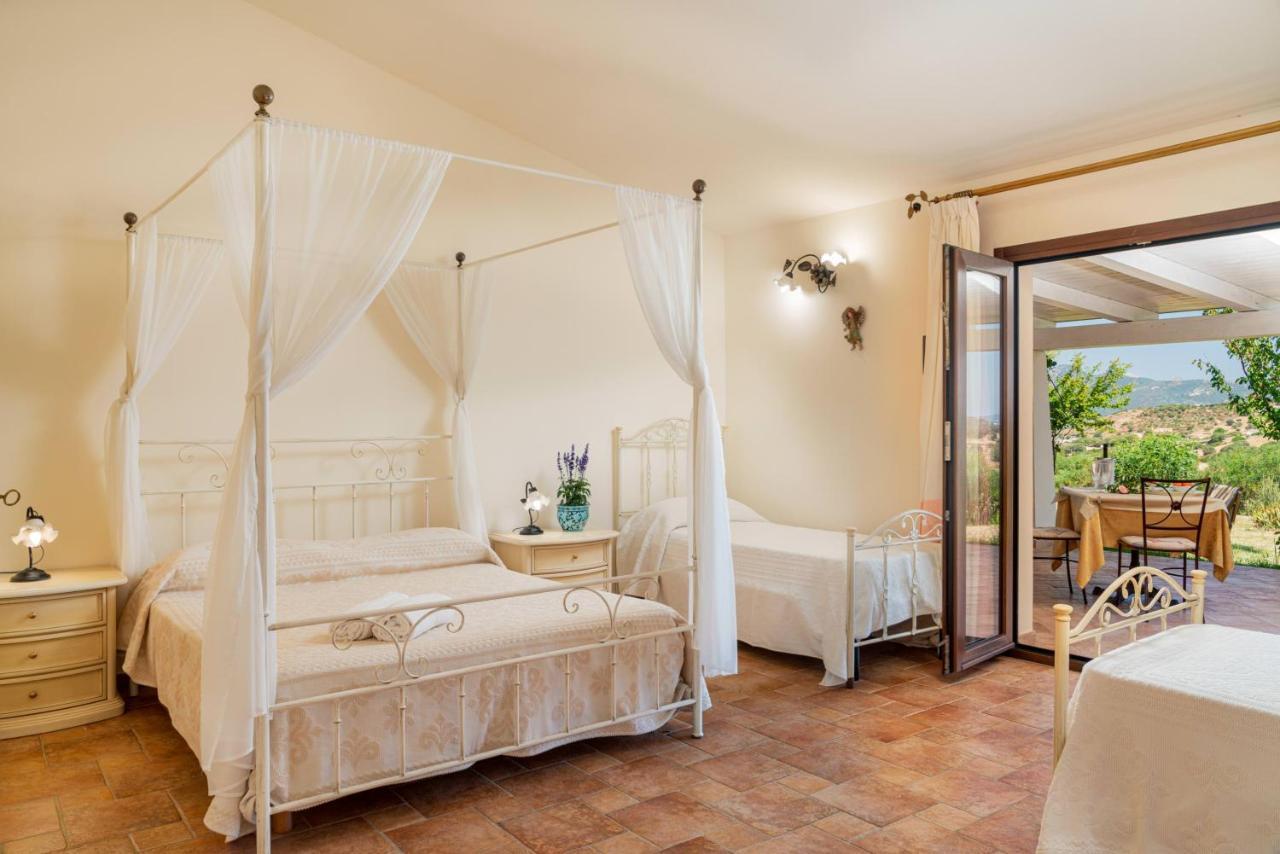 Borgo Alba Barona Turismo Rurale Golfo Aranci Exterior foto